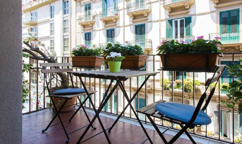 Zammu Hotel Palermo Bagian luar foto