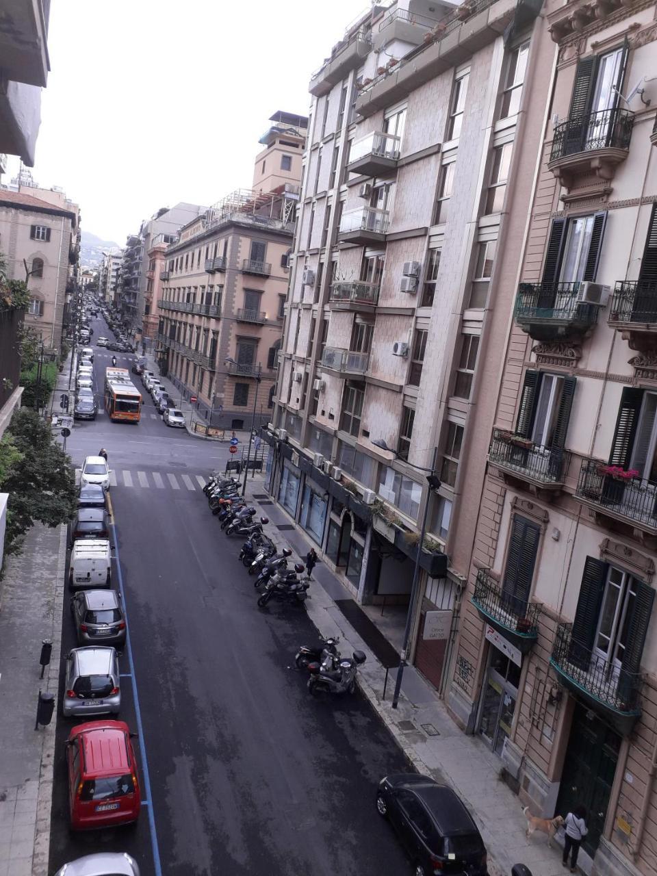 Zammu Hotel Palermo Bagian luar foto